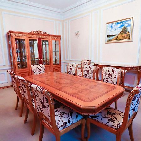 Vip Apartments Dipservice Hall Minsk Eksteriør bilde